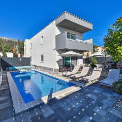 Cozy Home In Kastel Stari