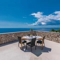 Amazing Home In Lubenice With Wifi