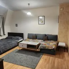 Quiet central studio