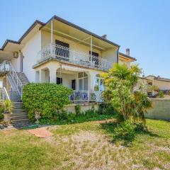 Beautiful Apartment In Umag With Wifi