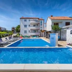Beautiful Home In Pula With Jacuzzi