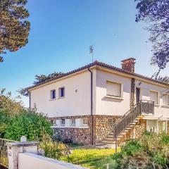 Stunning Home In Saint-Hilaire-De-Riez