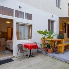 Cozy Apartment In Sveti Juraj With Wifi