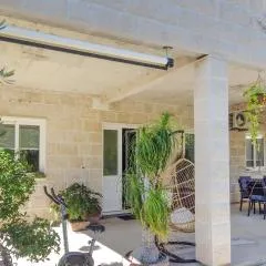 1 Bedroom Beautiful Apartment In Cavtat
