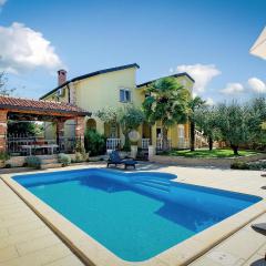 Apartment Porec 80 With Outdoor Swimmingpool