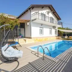 Beautiful Home In Tugare