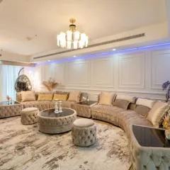 Veer Apartments - 87th Floor Penthouse Full Sea View 5 BHK