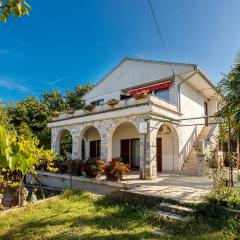 Awesome Apartment In Malinska With Wifi