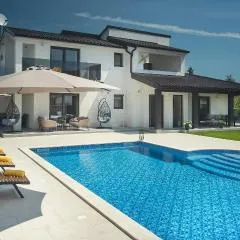 Villa DV