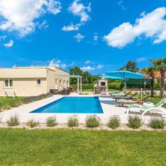 Stunning Home In Bale