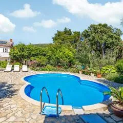 Nice Apartment In Mundanije With Wifi