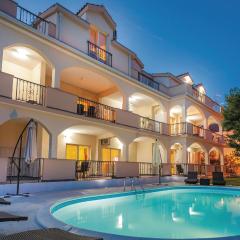 Beautiful Apartment In Kastel Stafilic