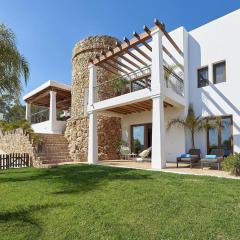 Villa in San Carlos with Jacuzzi & Stunning Views