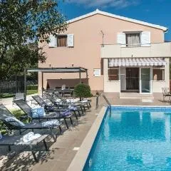 Nice Home In Prugovo With Jacuzzi