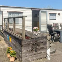 2 Bedroom Amazing Home In Makkum