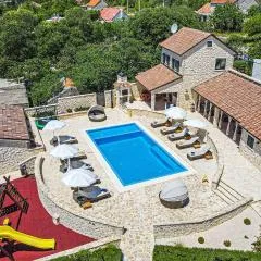 Stunning Home In Dubrava With Sauna