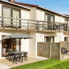 Beautiful Apartment In Bredene