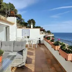 Tamariu Platja · Penthouse on Passeig del Mar.