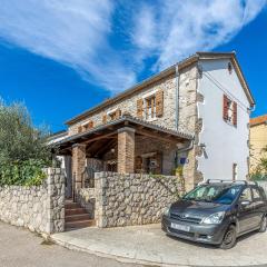 Awesome Home In Malinska With Wifi