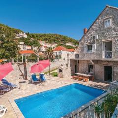 Holiday Home Pucisca Gospe Lurdske