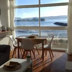 Piso primera línea de playa y vistas al mar en Cariño