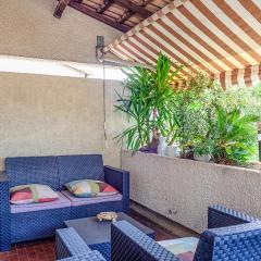 Gorgeous Apartment In Marseille