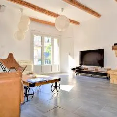 Pet Friendly Home In Laudun-Lardoise
