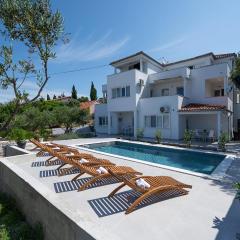 2 Bedroom Amazing Apartment In Murter