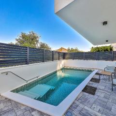 Amazing Apartment In Okrug Gornji