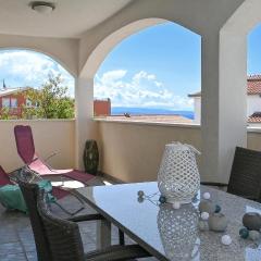 Awesome Apartment In Okrug Gornji