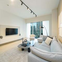 Holiday Retreat at touching distance to Burj Khalifa, downtown Dubai