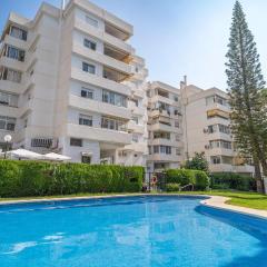 Gorgeous Apartment In Benalmádena