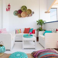 BOHO CHIC- Beachfront - Free bikes - Salt water pool