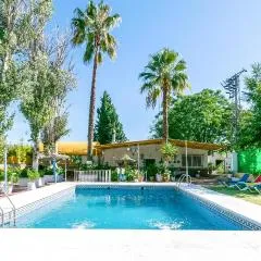 6 Bedroom Amazing Home In Lucena
