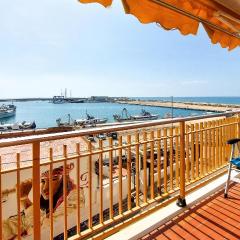 Stunning Apartment In Vinaròs