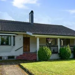 3 Bedroom Gorgeous Home In Ljungby