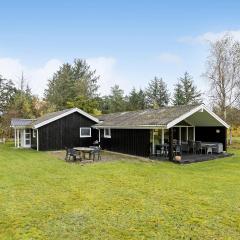 4 Bedroom Pet Friendly Home In Bindslev