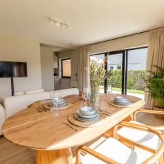 Huswell - Charming Apartment with Garden & Parking