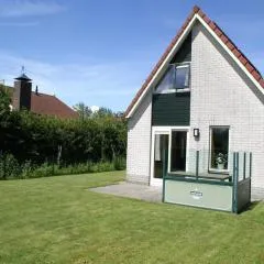 House in Breskens near Scenic Beaches