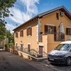 Apartments with parking space Zadar - 23532