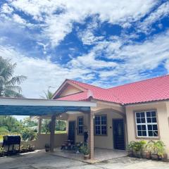 Rerama Homestay Langkawi 5 minutes driving to Chenang Beach, kitchen, Wifi, parking, village vibes