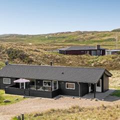 Three-Bedroom Holiday Home In Hvide Sande