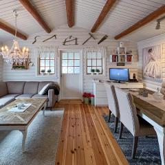 Lovely Home In Øvre Snertingdal