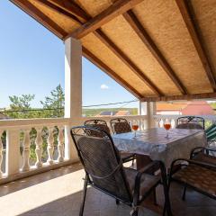 Lovely Apartment In Susnjar Ii, Krusevo