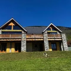 Chalet de luxe contemporain vue 360 degrés sur les montagnes