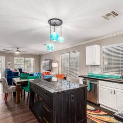 Family Fun House Close to Everything