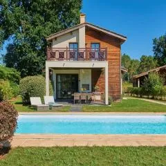 Villa in Castle Park with Heated Pool