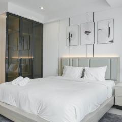 Comfort Studio at Daan Mogot City Apartment By Travelio