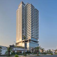 DeLaSea Ha Long Hotel - Modern Bayview Escape