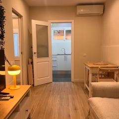 MAB1 - Apartamento a pie de calle con terraza privada